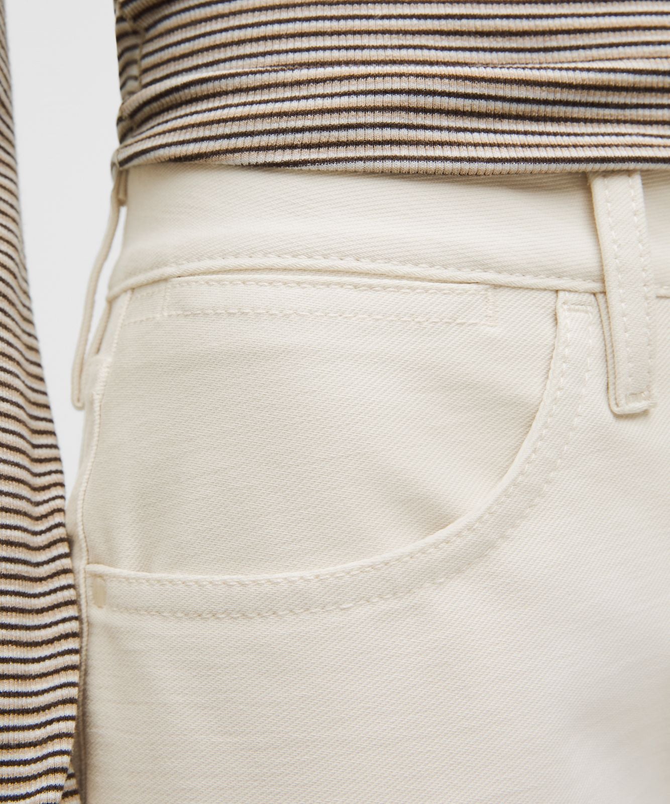 EasyFive Mid-Rise Relaxed-Straight Pant *Regular Light Ivory