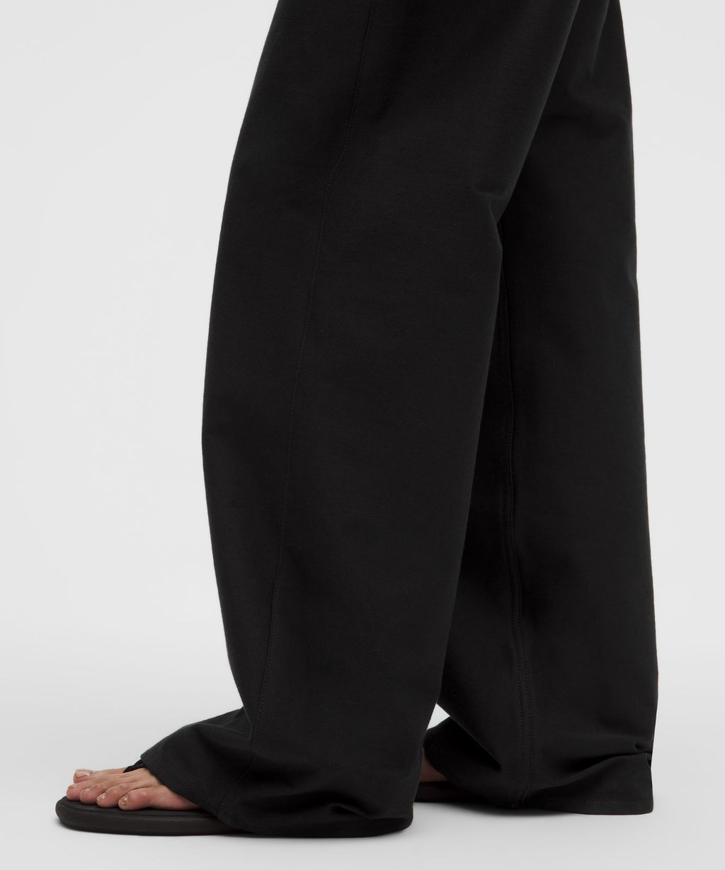 EasyFive Low-Rise Classic Wide-Leg Pant *Regular Black