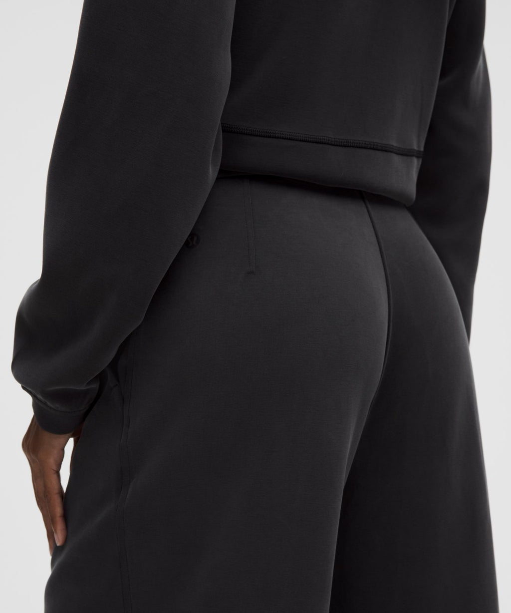 Brushed Softstreme Pintuck High-Rise Wide-Leg Pant *Regular Black