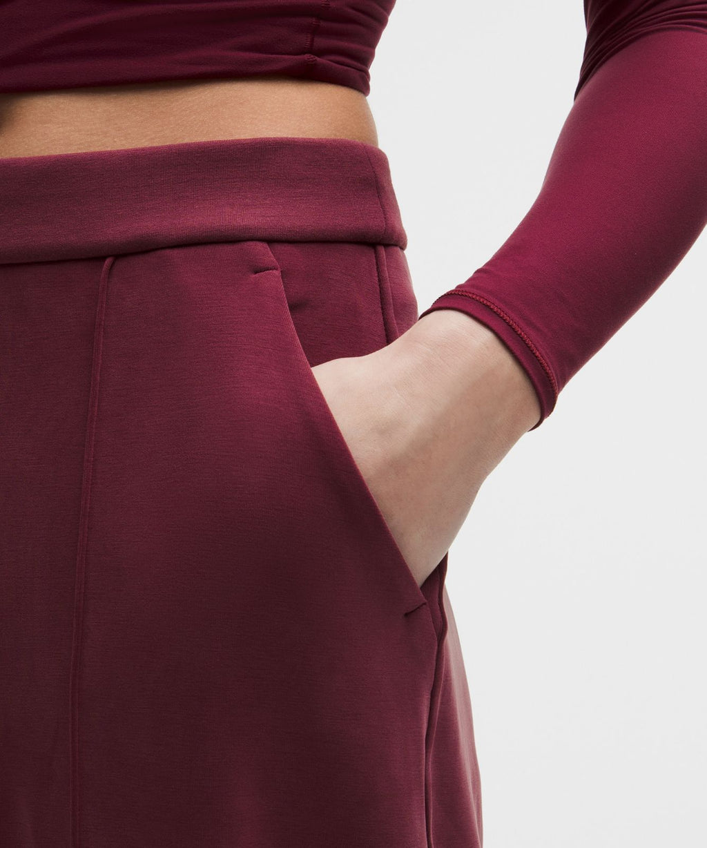 Brushed Softstreme Pintuck High-Rise Wide-Leg Pant *Regular Burgundy Bay