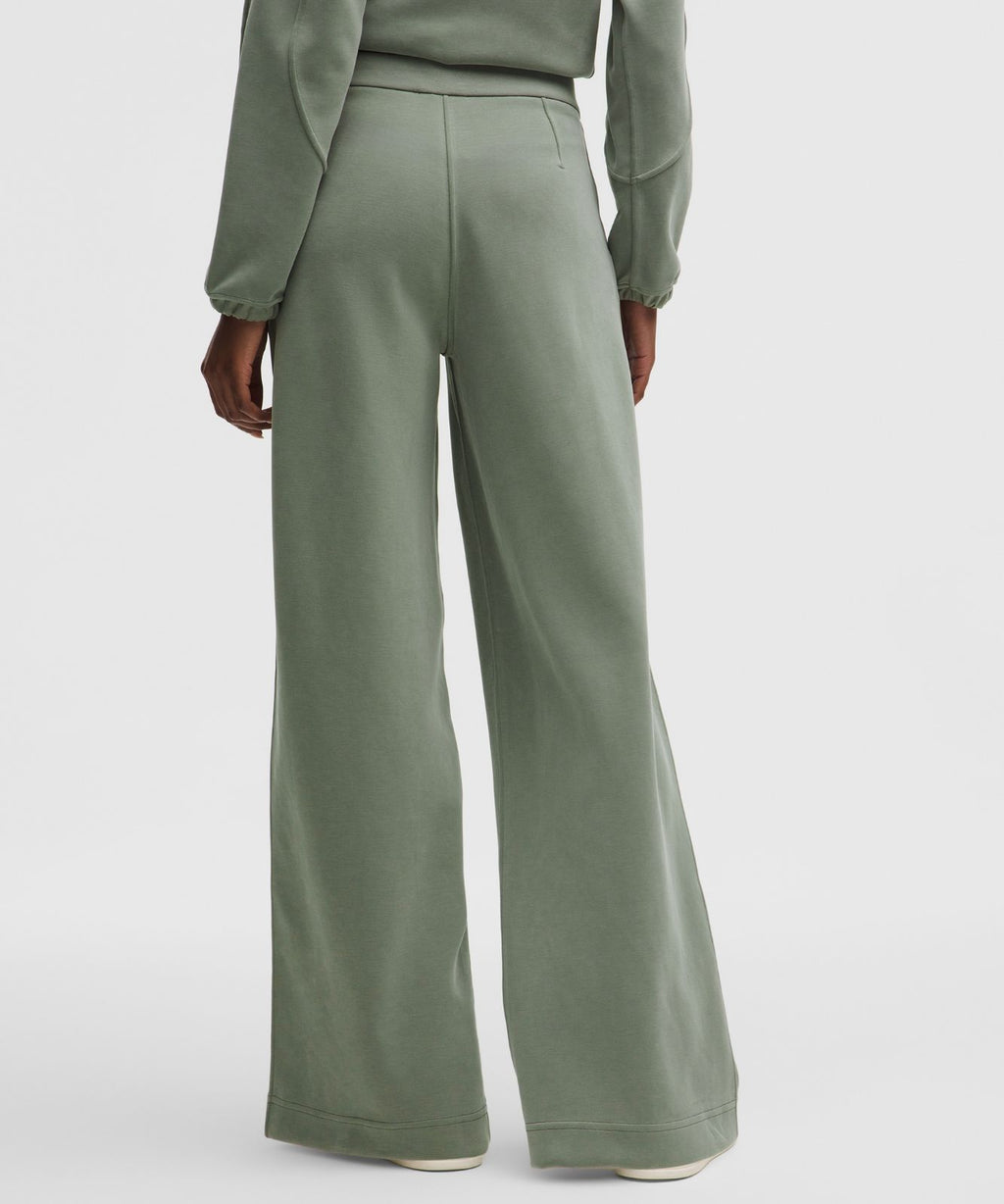 Brushed Softstreme Pintuck High-Rise Wide-Leg Pant *Regular Willow Leaf