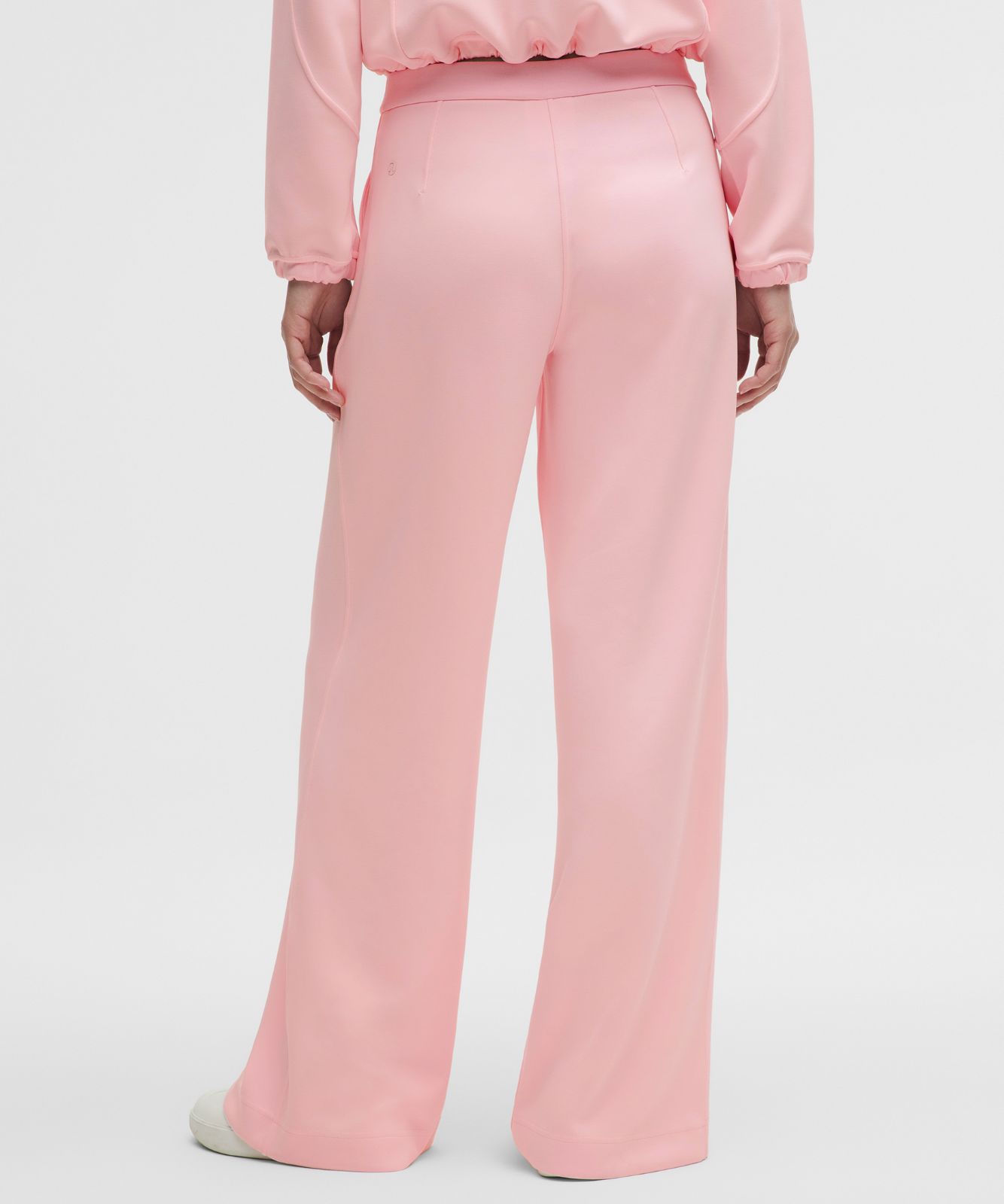 Brushed Softstreme Pintuck High-Rise Wide-Leg Pant *Regular Foam Cloud
