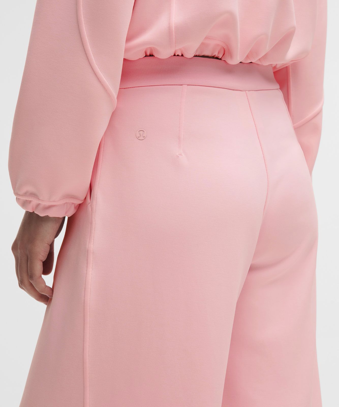 Brushed Softstreme Pintuck High-Rise Wide-Leg Pant *Regular Foam Cloud