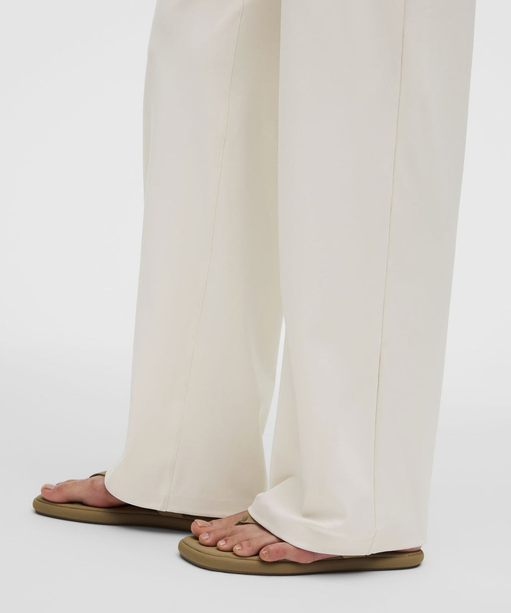 Daydrift High-Rise Straight-Leg Trouser *Regular Light Ivory