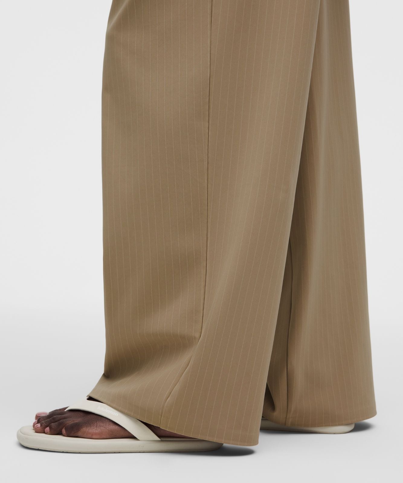 Daydrift High-Rise Wide-Leg Trouser *Regular Sheer Oak/Light Ivory