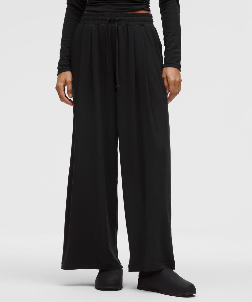 BeCalm High-Rise Pleated Extra-Wide Leg Pant Black