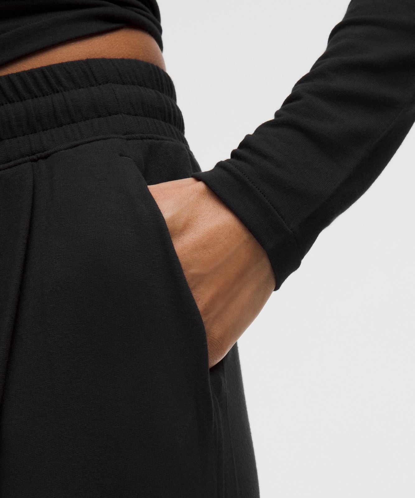 BeCalm High-Rise Pleated Extra-Wide Leg Pant Black