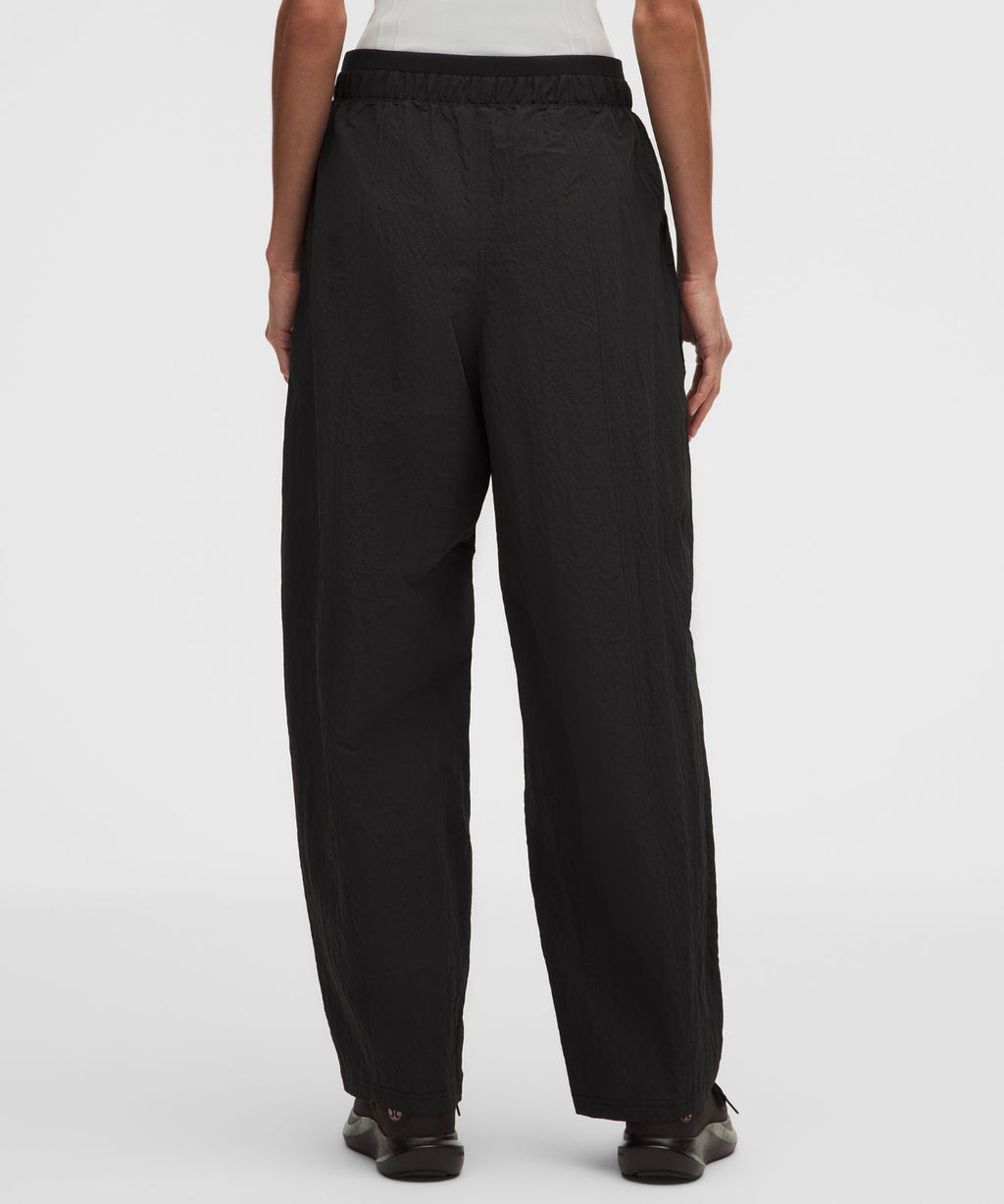 Crinkle Nylon Mid-Rise Barrel-Leg Pant Black
