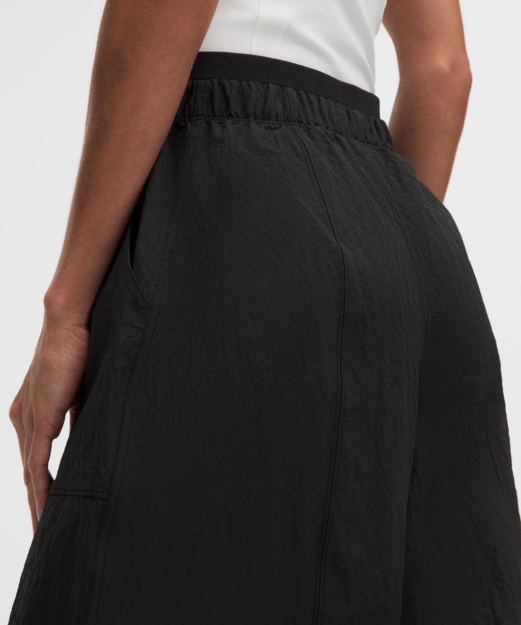 Crinkle Nylon Mid-Rise Barrel-Leg Pant Black
