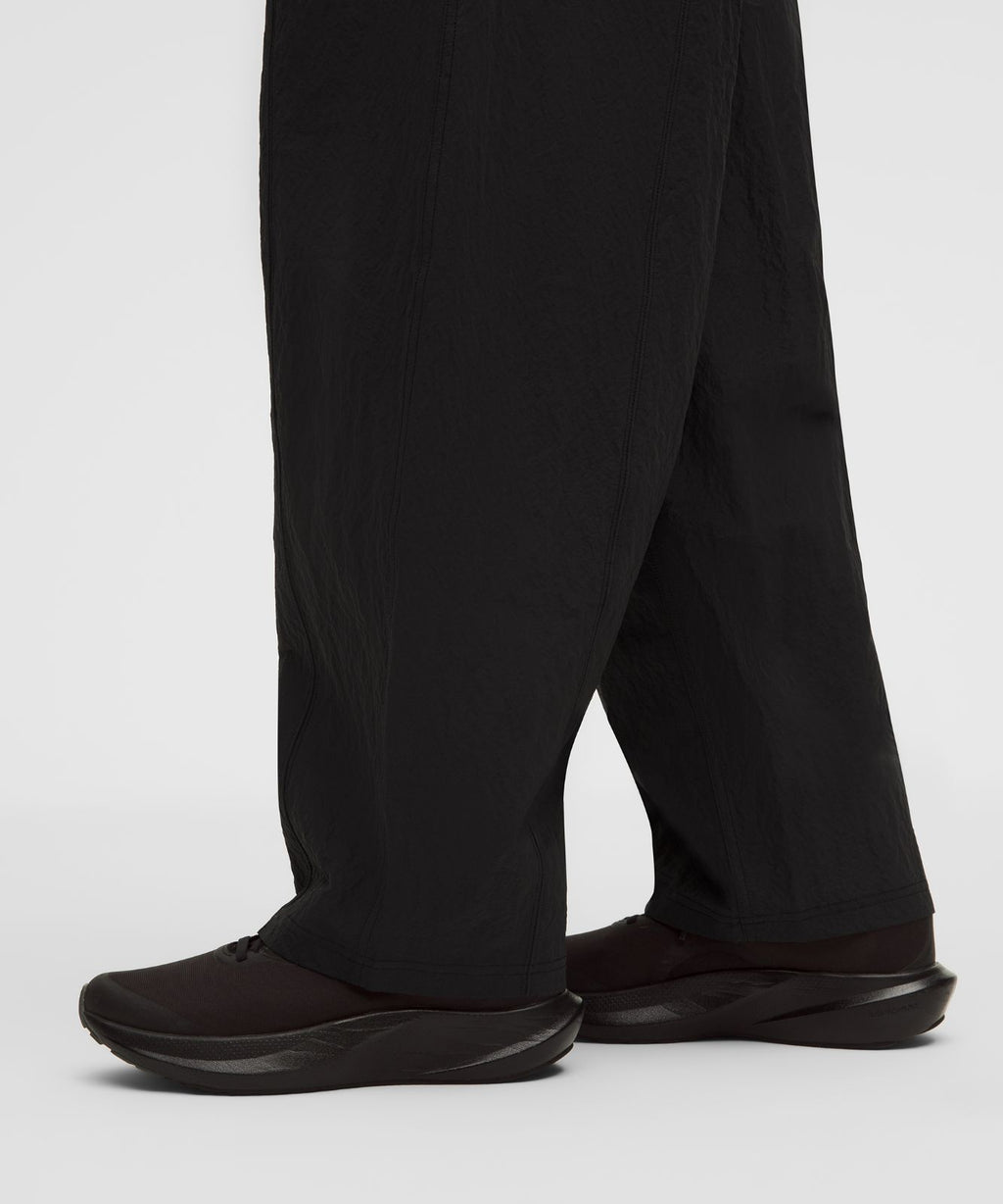 Crinkle Nylon Mid-Rise Barrel-Leg Pant Black