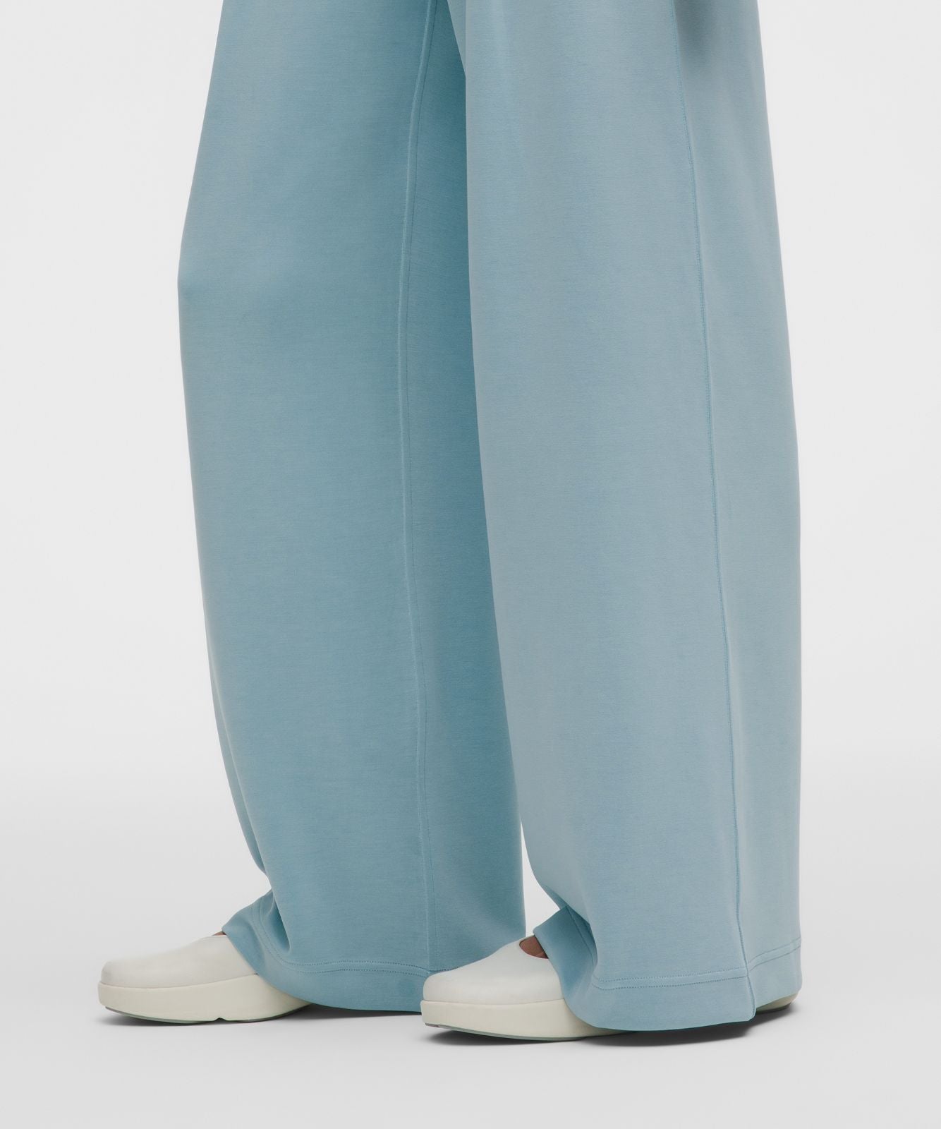 Lightweight Softstreme Mid-Rise Pant *Regular Seafoam