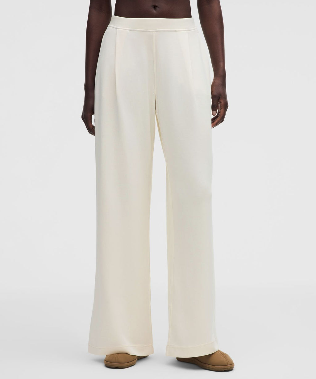 Lightweight Softstreme Mid-Rise Pant *Regular Coconut Ivory