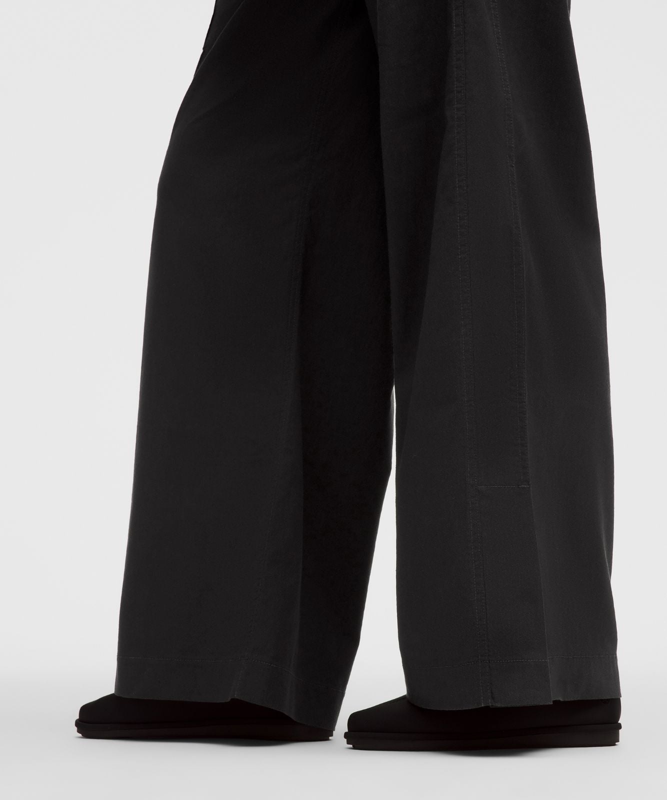 LuluLinen High-Rise Relaxed-Fit Pant *Regular Black