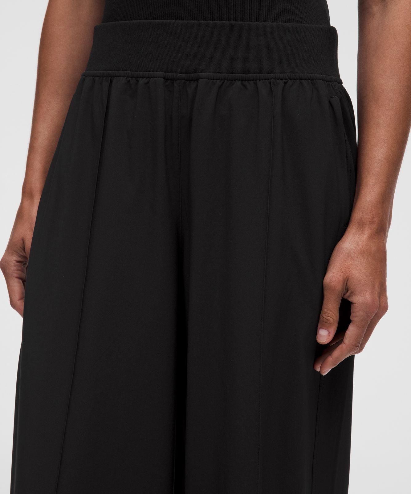 Breezily Mid-Rise Pant Regular *Trim Black
