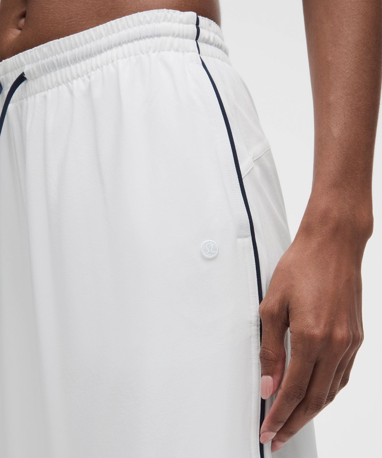 Court Rival Wide-Leg Track Pant Regular *Contrast Drawcord White/Club Blue