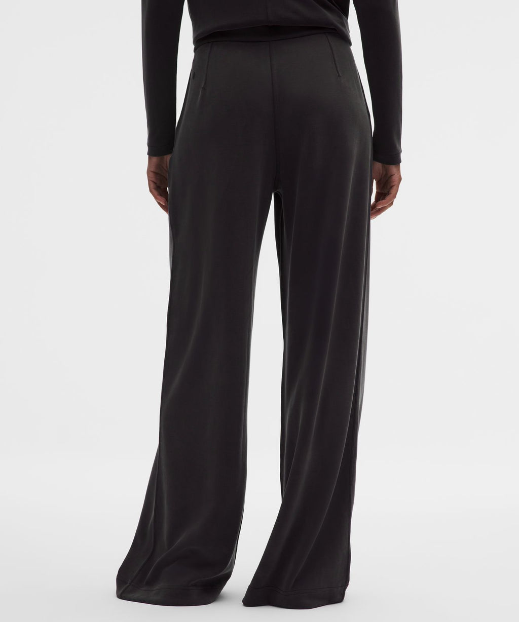 Softstreme Pintuck High-Rise Wide-Leg Pant *Regular Black