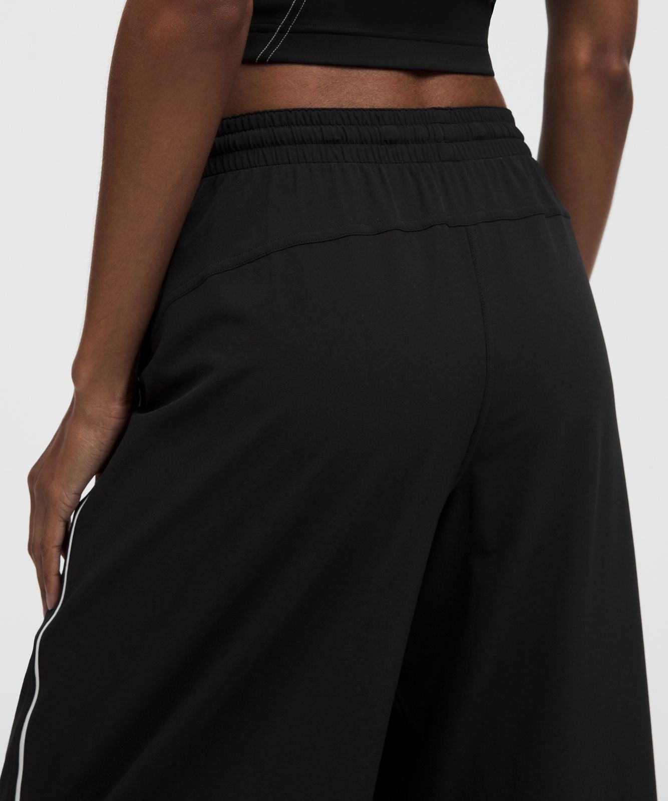 Court Rival Wide-Leg Track Pant Regular *Contrast Drawcord Black/White