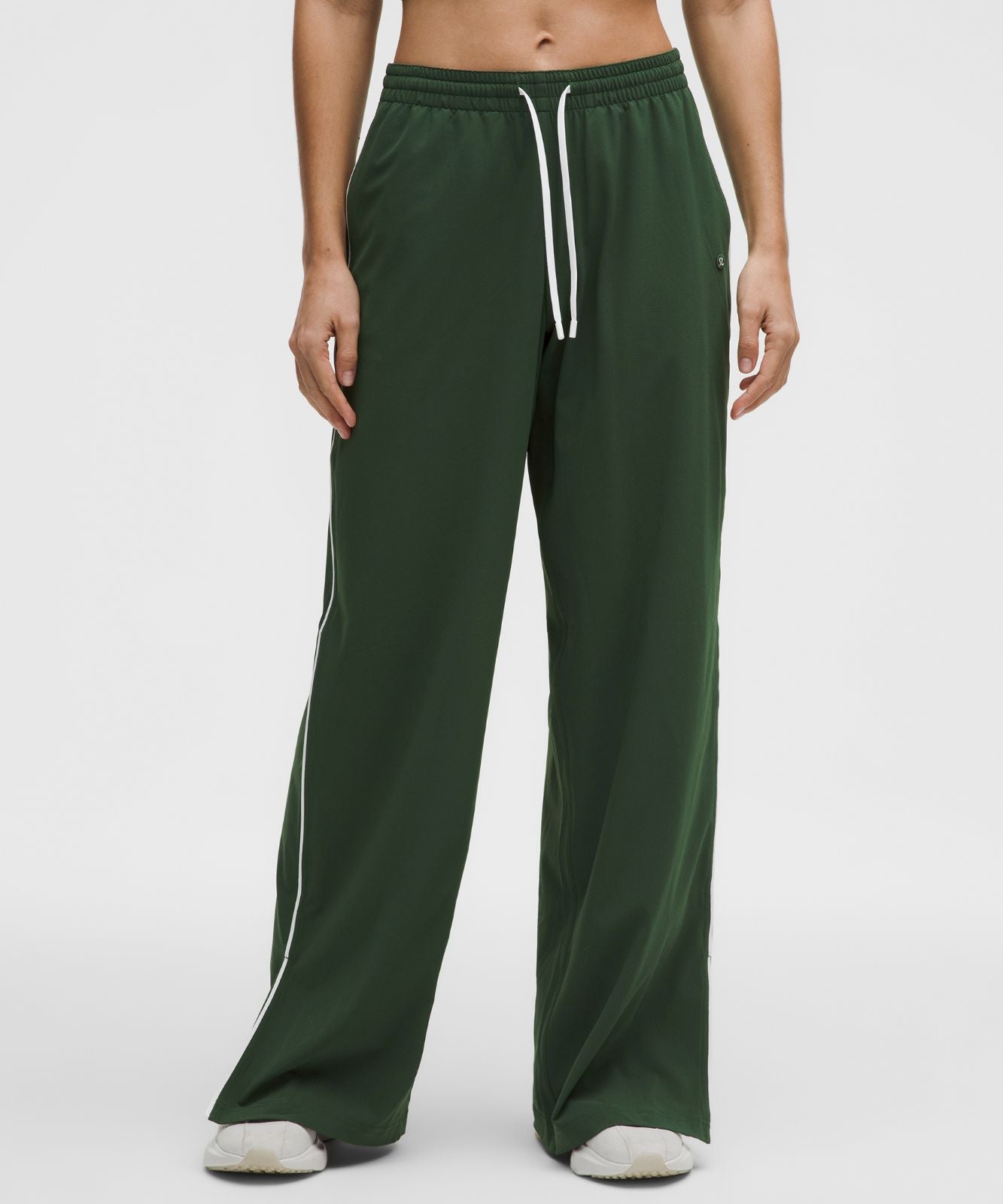 Court Rival Wide-Leg Track Pant Regular *Contrast Drawcord Ivy Grove/White