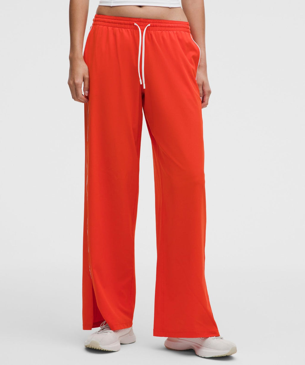 Court Rival Wide-Leg Track Pant Regular *Contrast Drawcord Cherry Ember/White
