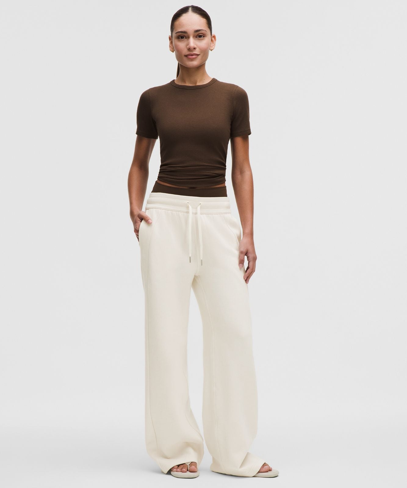 Scuba Mid-Rise Wide-Leg Pant *Regular Light Ivory