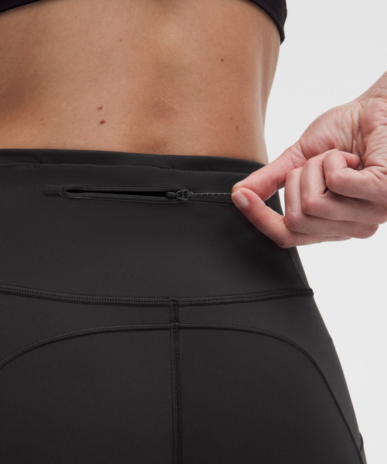 Fast and Free 6-Pocket High-Rise Tight 28" *Updated Design Black