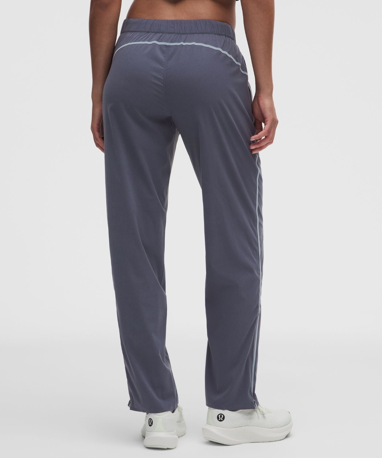Two-Toned Mid-Rise Track Pant Dusty Diamond/Luminous Aqua