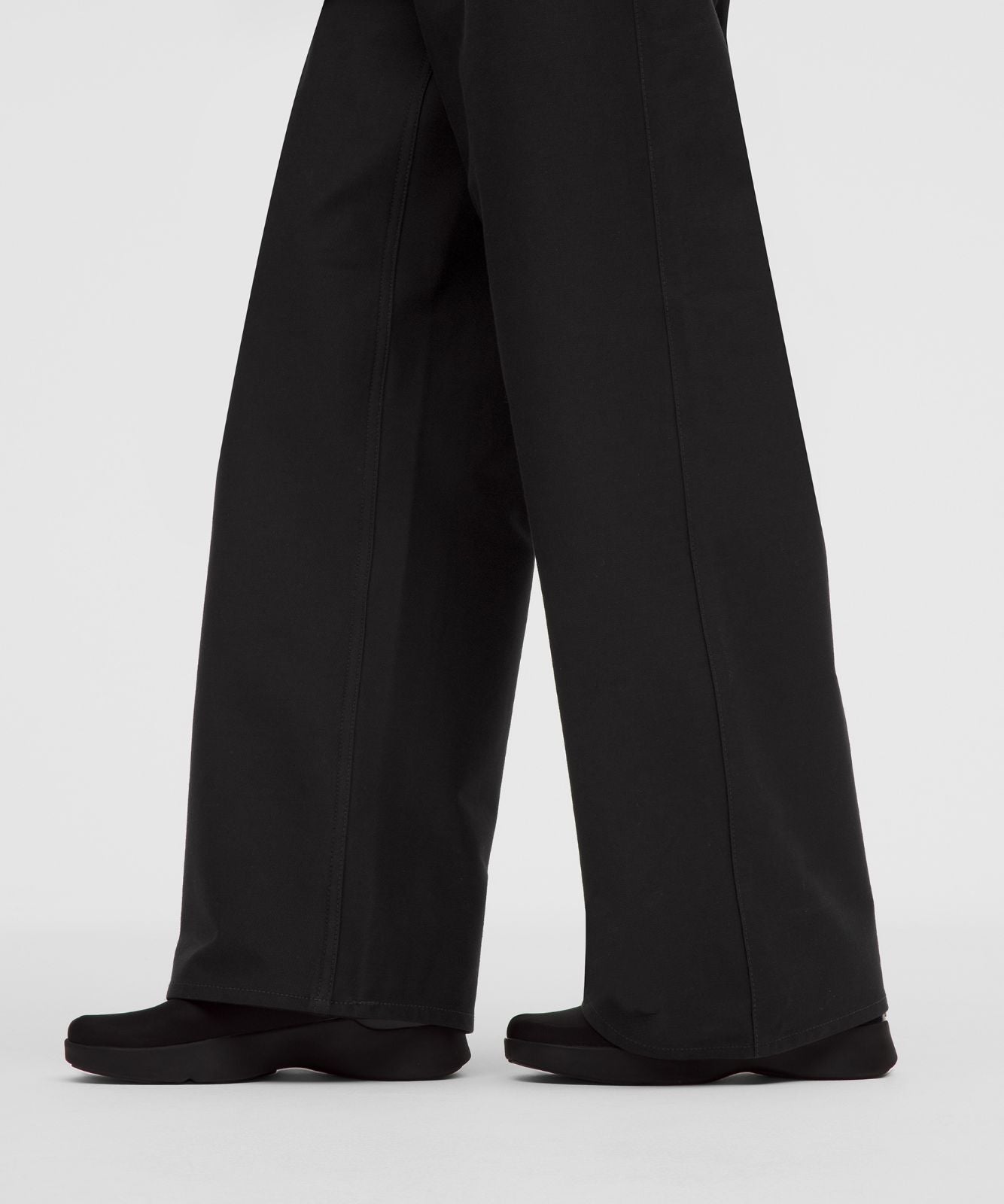 EasyFive Mid-Rise Classic-Wide Pant *Regular Black