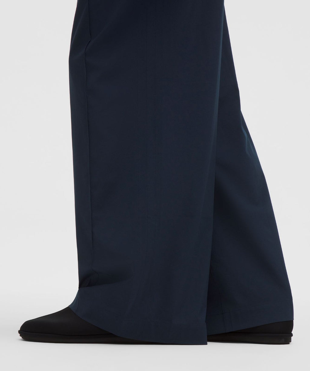 Breezily Mid-Rise Pant *Regular True Navy