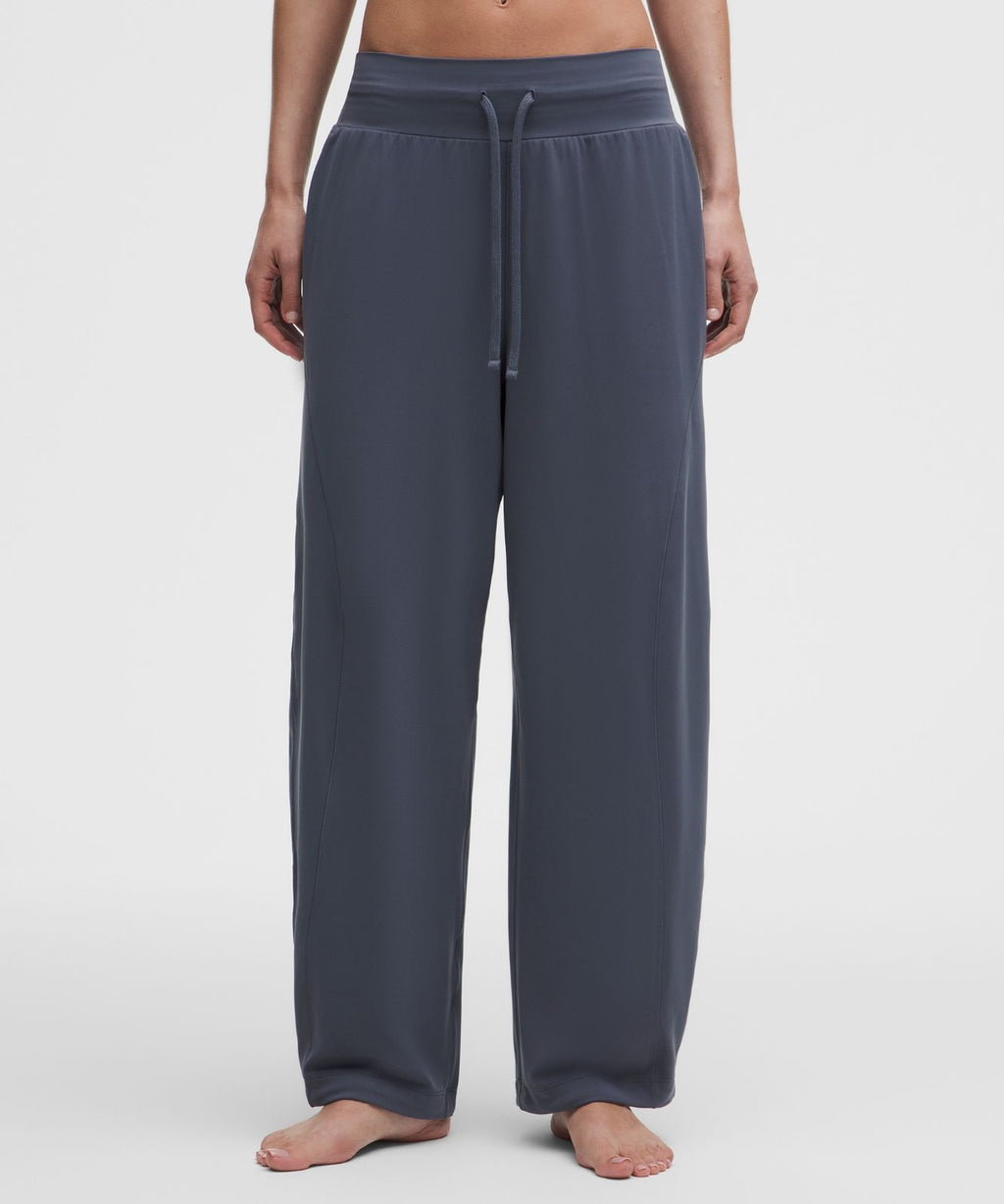 Groove Low-Rise Relaxed Cinch Pant *Regular Dusty Diamond