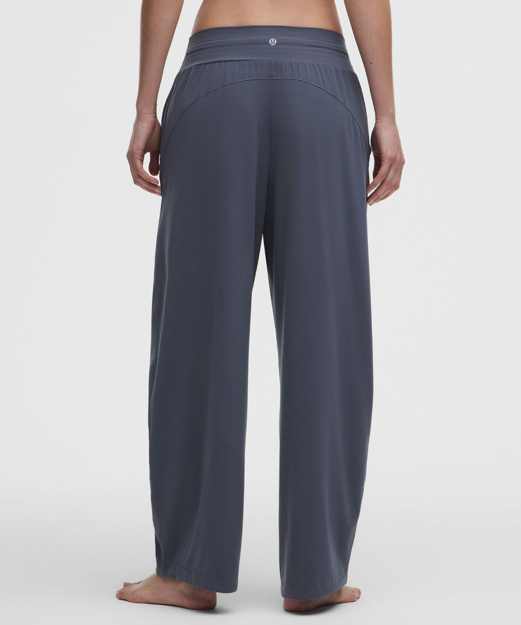 Groove Low-Rise Relaxed Cinch Pant *Regular Dusty Diamond