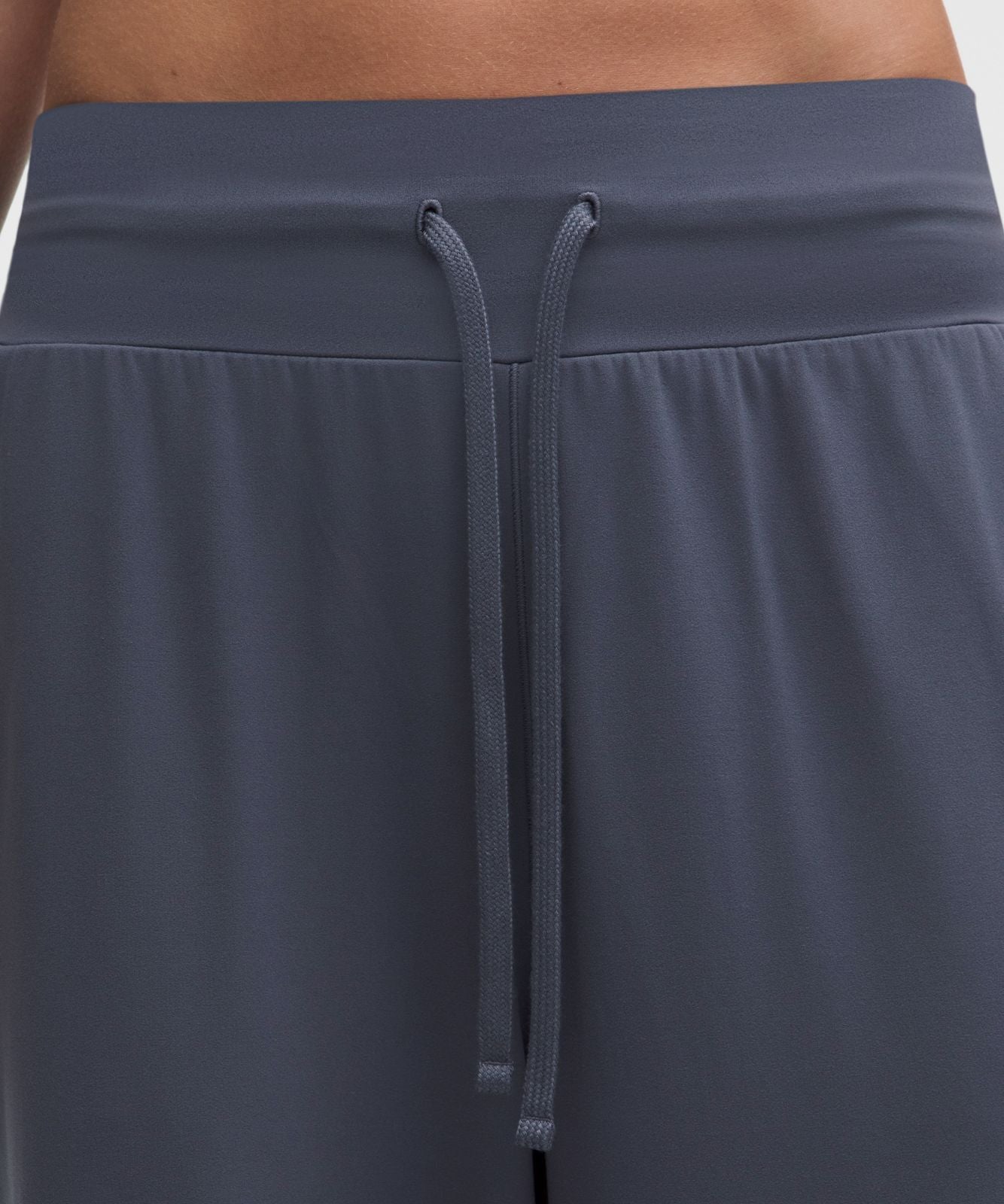 Groove Low-Rise Relaxed Cinch Pant *Regular Dusty Diamond