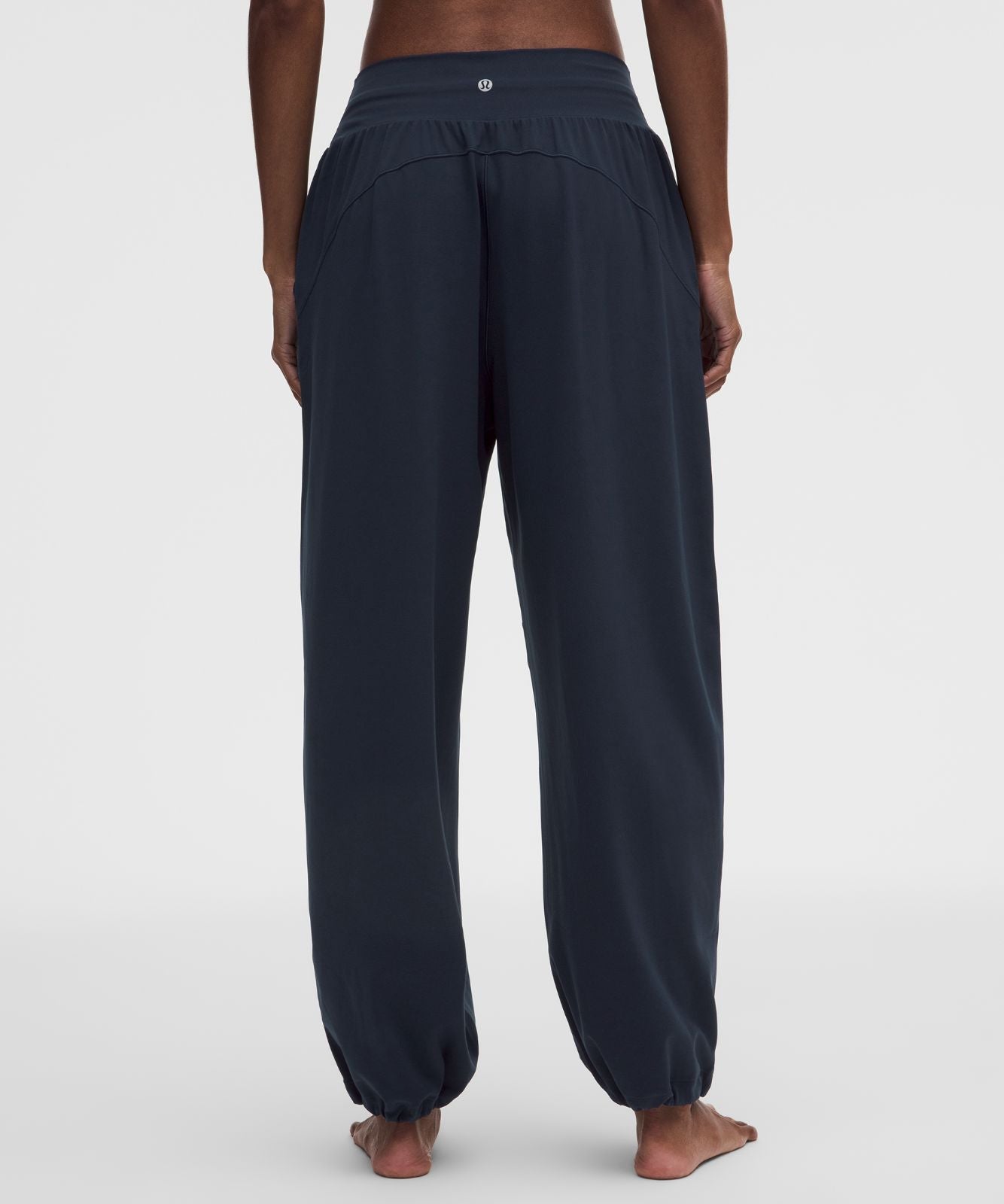 Groove Low-Rise Relaxed Cinch Pant *Regular True Navy