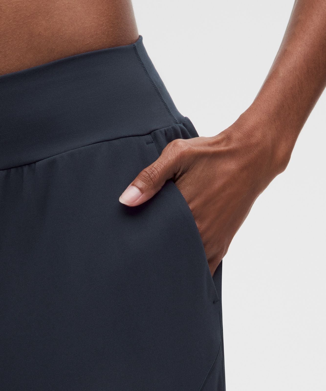 Groove Low-Rise Relaxed Cinch Pant *Regular True Navy