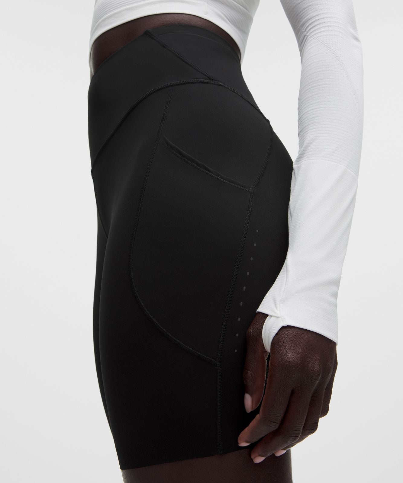 Fast and Free High-Rise Short 8" *5 Pocket Black