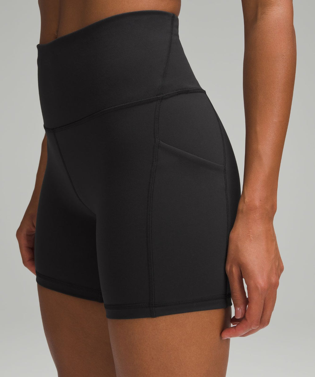 Wunder Train High-Rise Short with Pockets 6" Black