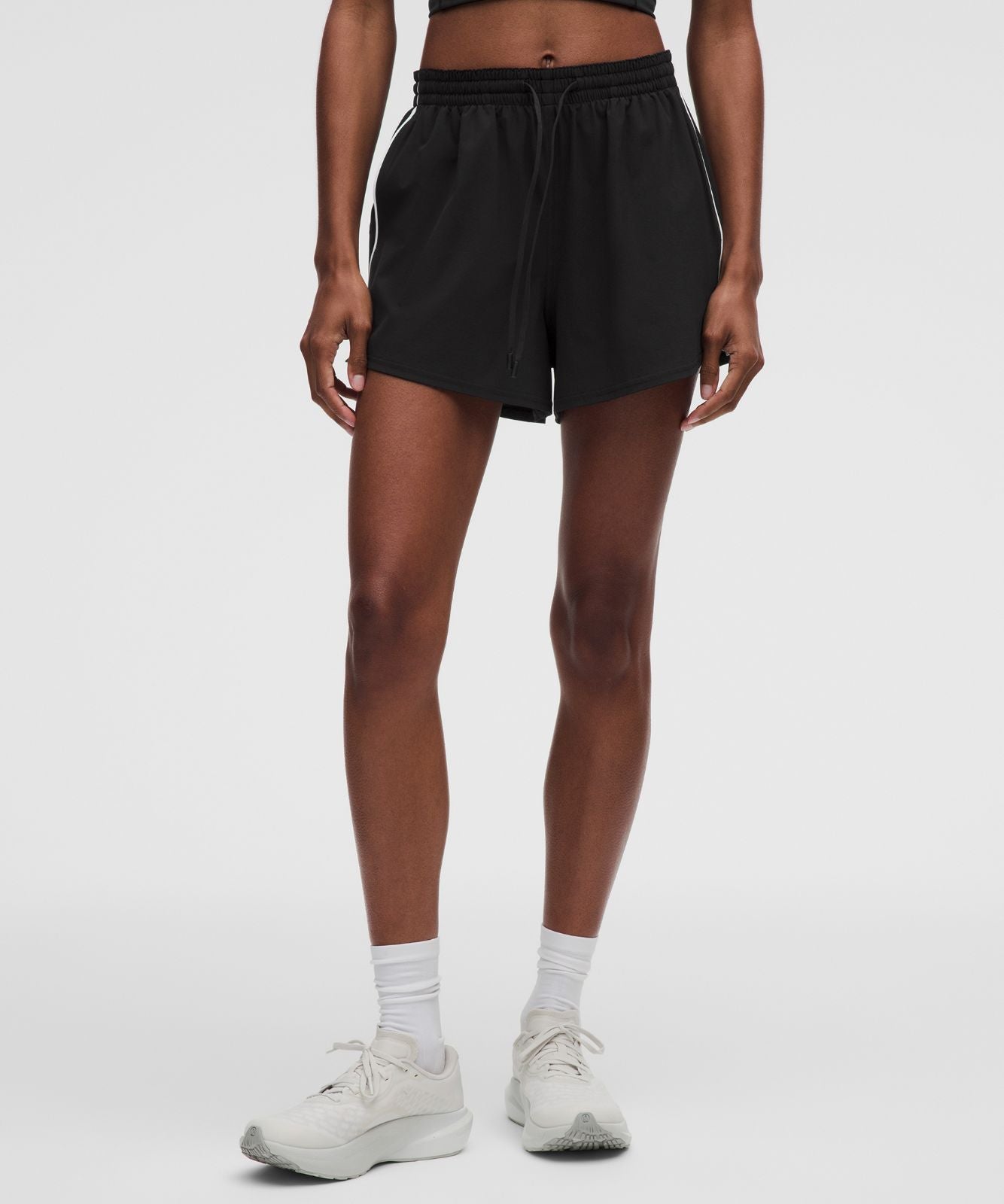 Court Rival High-Rise Short 3" Black/White