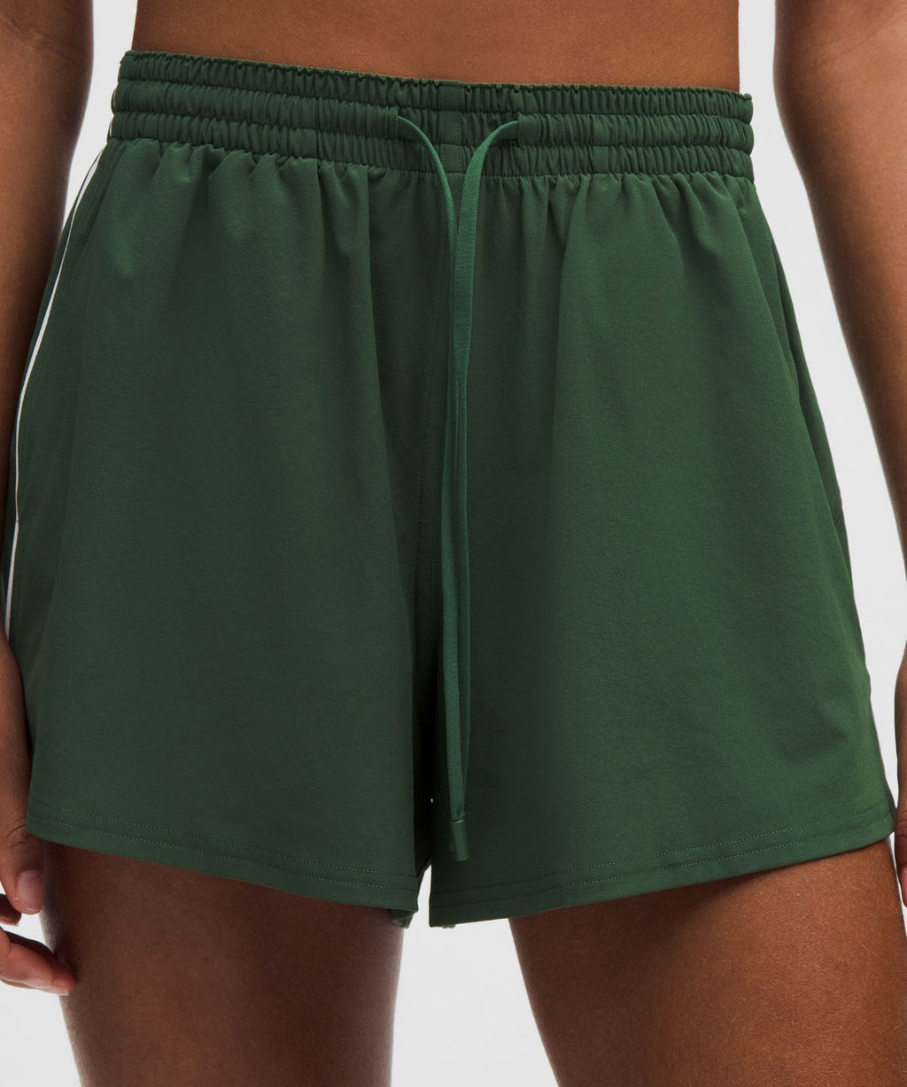 Court Rival High-Rise Short 3" Ivy Grove/White