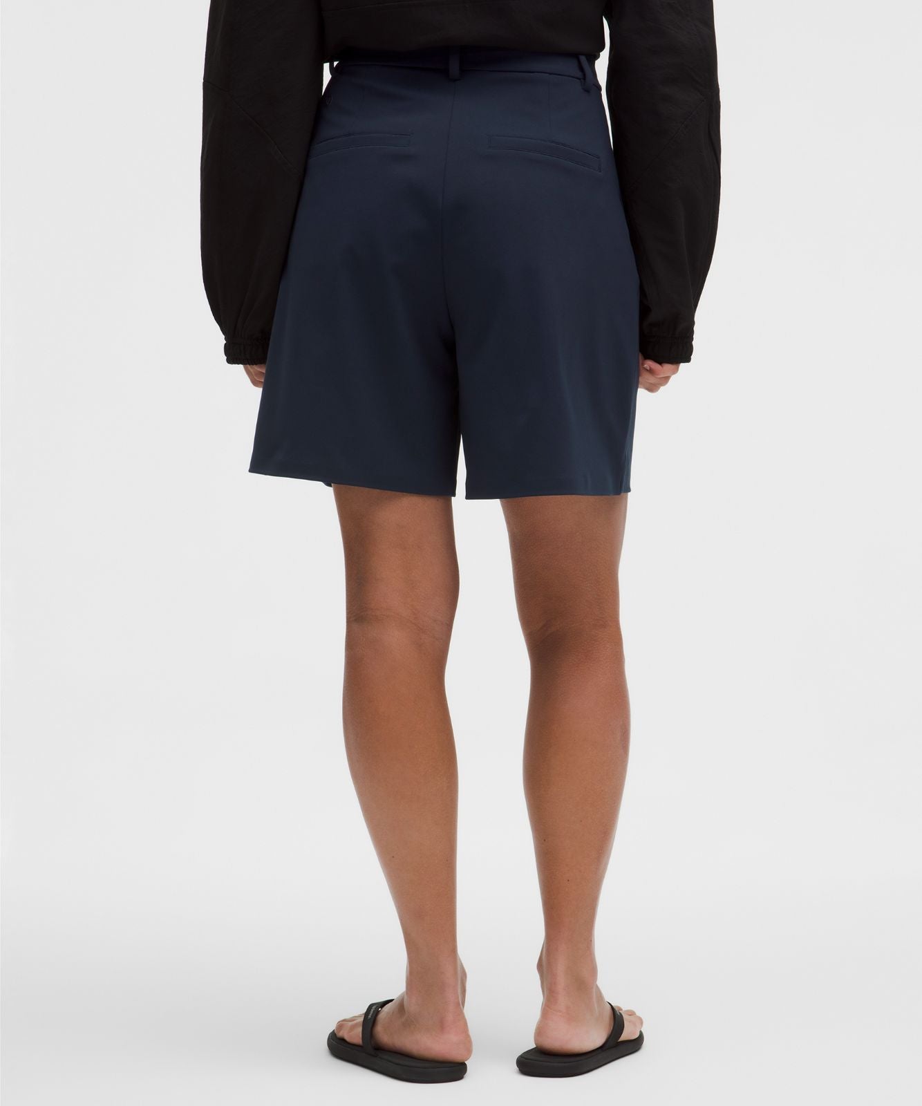 Daydrift Pleated High-Rise Short 7" True Navy