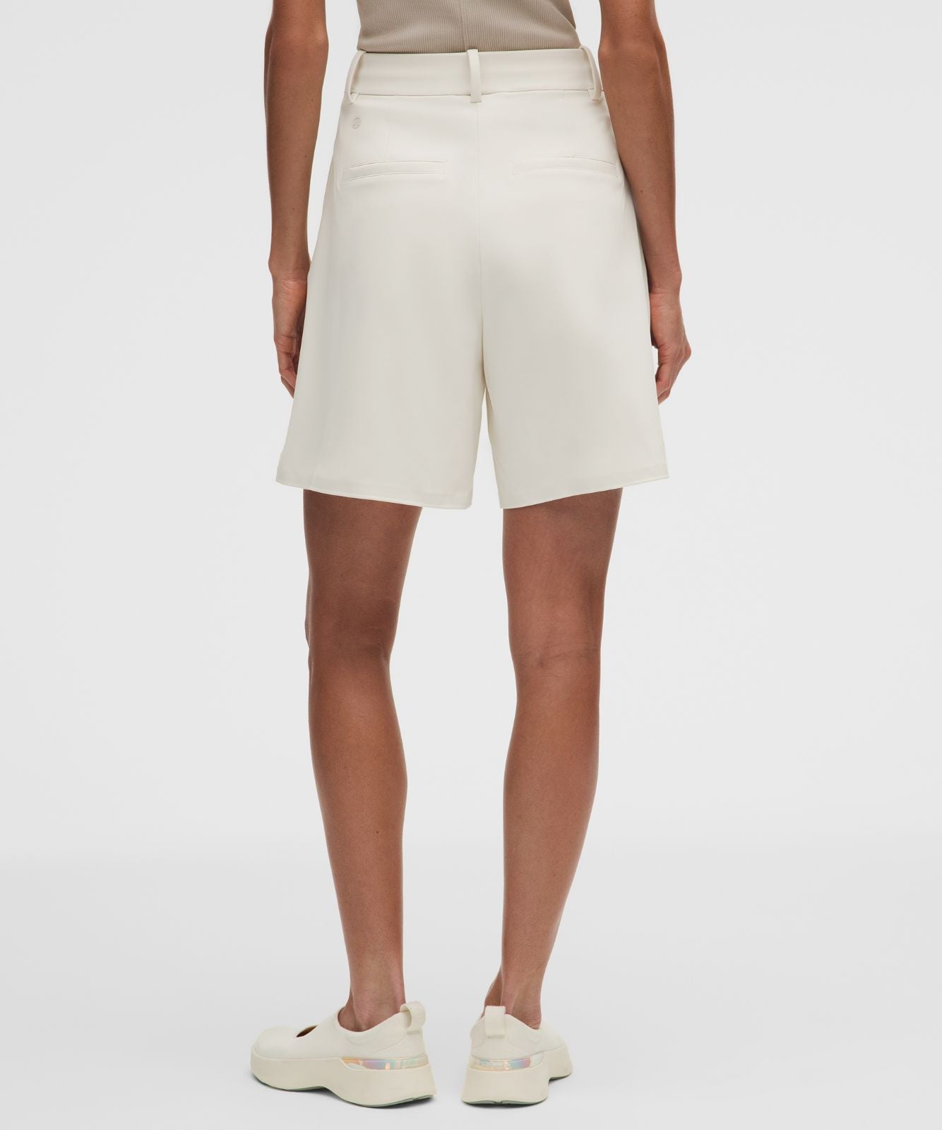 Daydrift Pleated High-Rise Short 7" Light Ivory