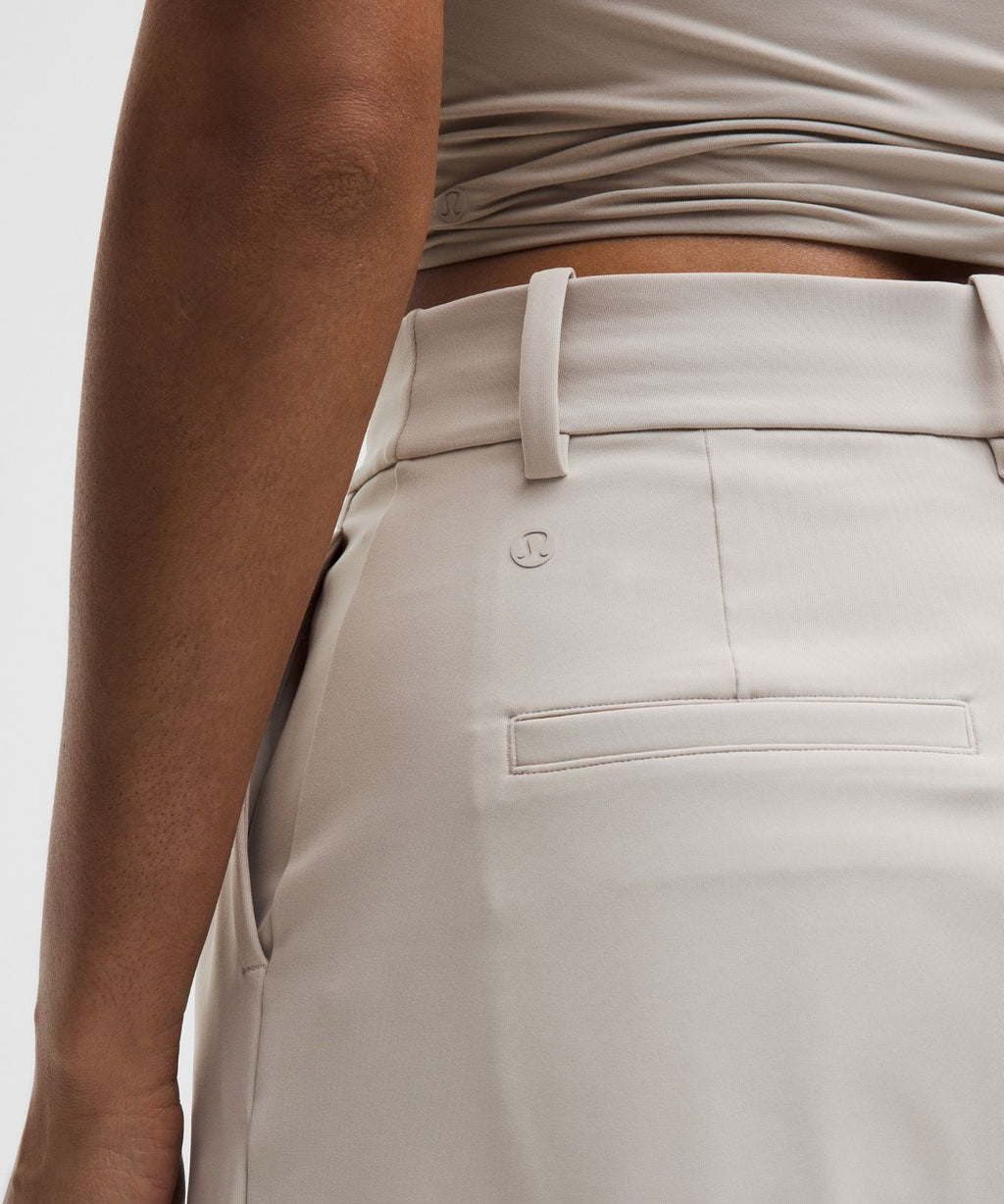 Daydrift Pleated High-Rise Short 7" Downtown Tan