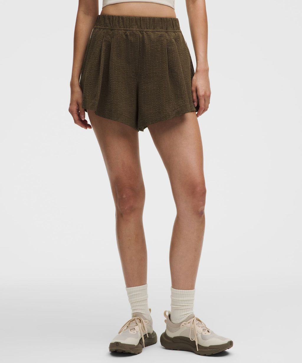 Seersucker WovenAir High-Rise Pleated Short 3.5" Olive Brown/Olive Brown