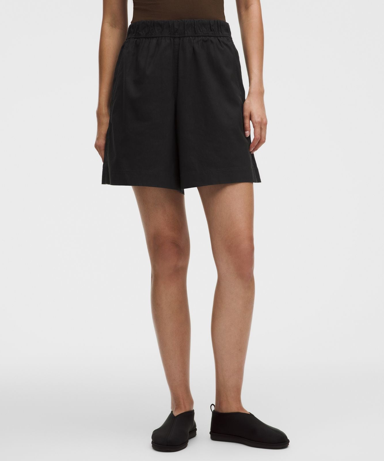 LuluLinen High-Rise Relaxed-Fit Short 7" Black
