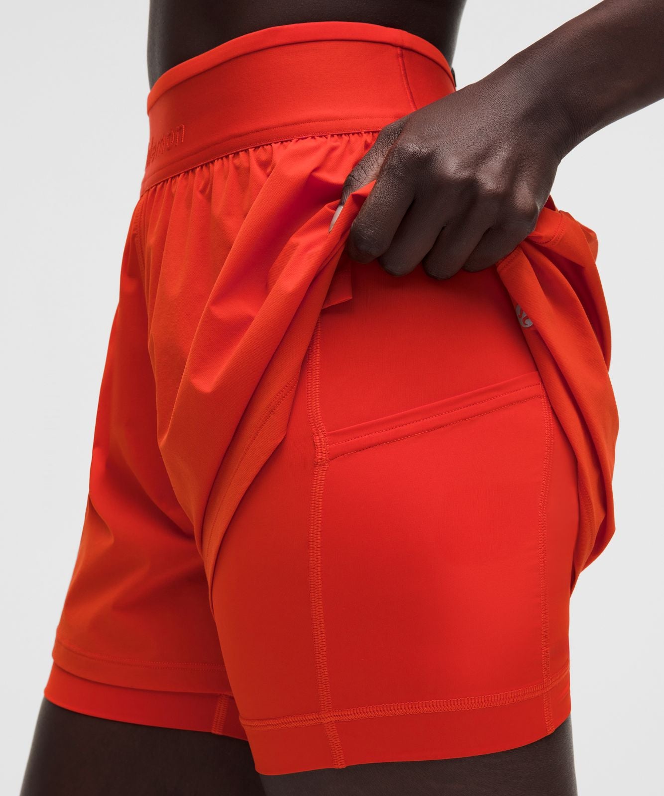License to Train Super-High-Rise 2-in-1 Short Cherry Ember