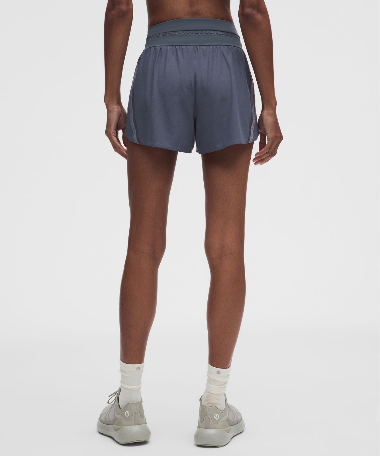 Fast and Free Airflow Mid-Rise Running Short 3” Dusty Diamond/Light Ivory/Black