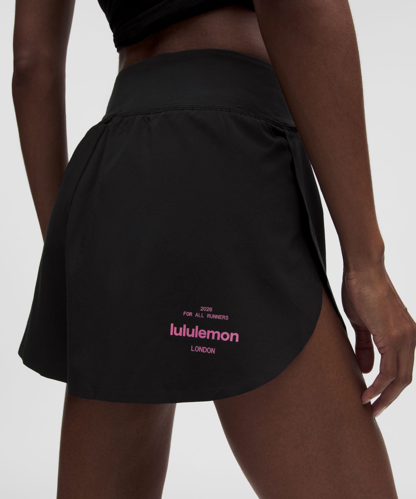 Fast and Free High-Rise Classic-Fit Split Short 3" *London '26 Black