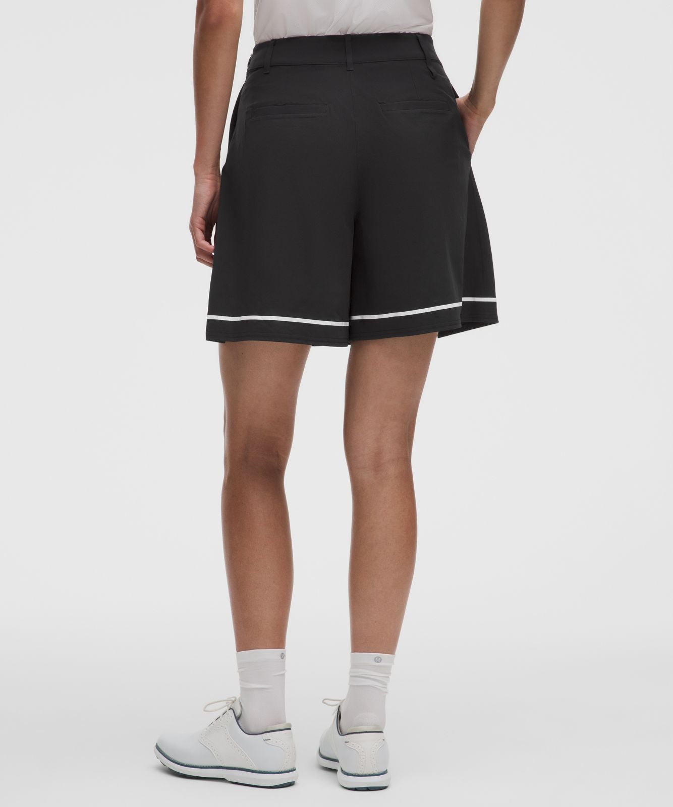 Box-Pleat High-Rise Golf Short 7" Black/White