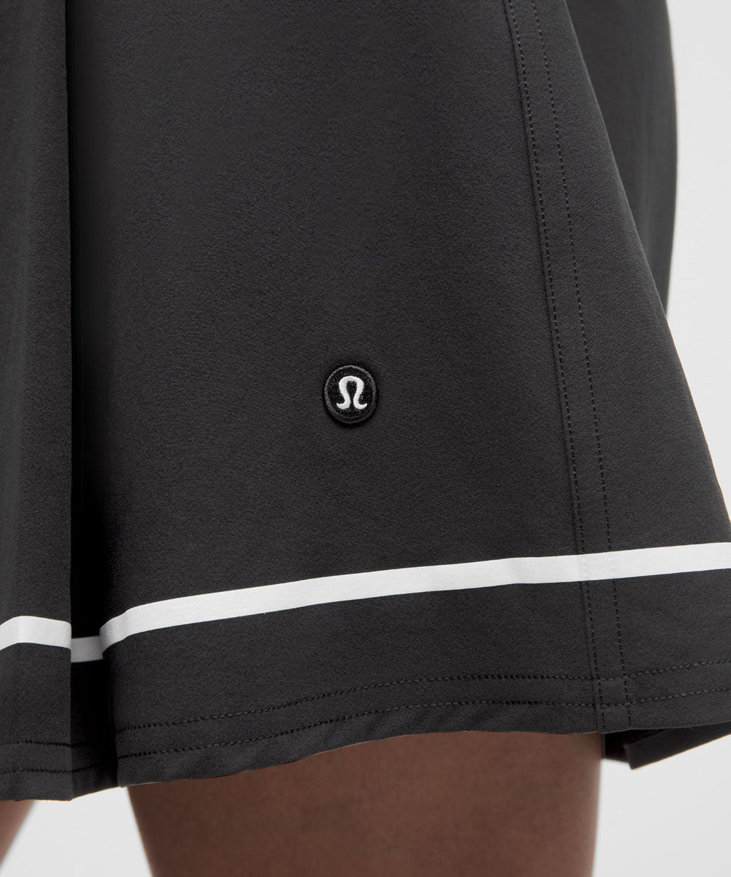 Box-Pleat High-Rise Golf Short 7" Black/White