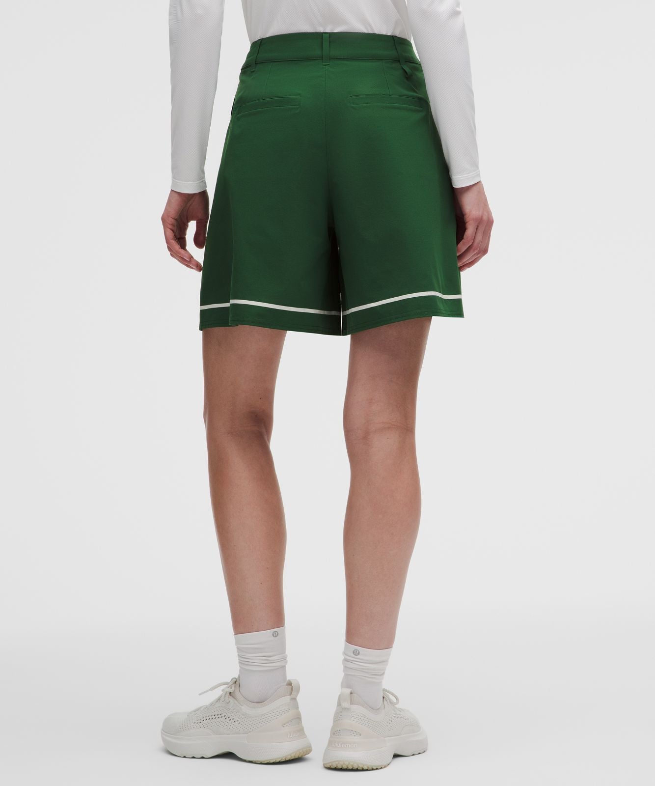 Box-Pleat High-Rise Golf Short 7" Ivy Grove/Light Ivory