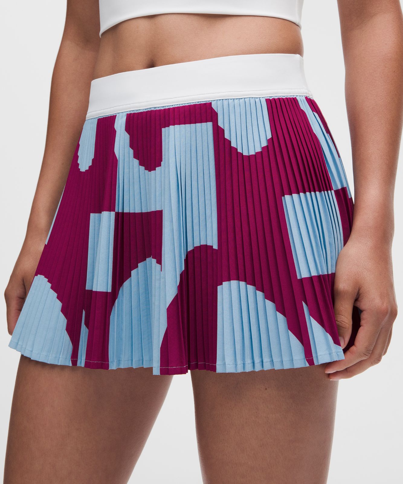 RePleat High-Rise Pleated Tennis Skirt *Contrast Lido Geo Dreamy Blue Pomegranate/White