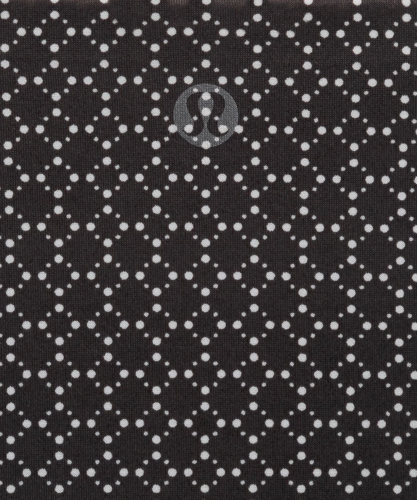 InvisiWear Mid-Rise Bikini Underwear *3 Pack Black/Lace Dot White Graphite Grey/Bone